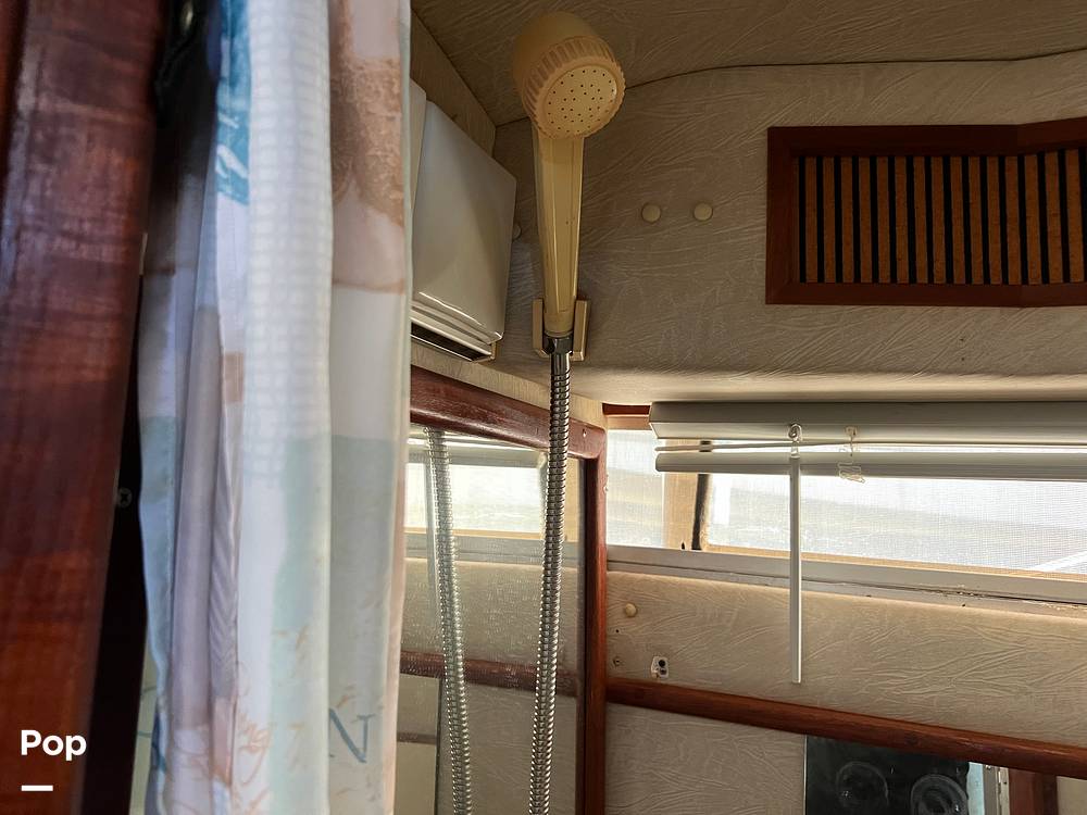Slide: The Image of Sea Ray 300 Weekender 1989 - 13541982
