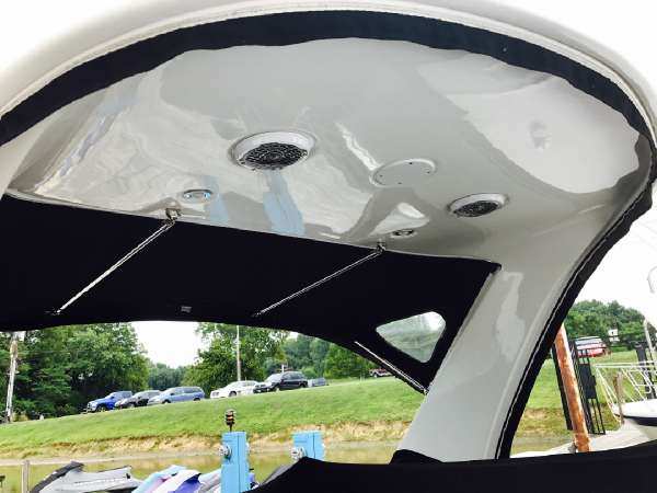 Slide: The Image of Sea Ray 310 Sundancer - w/Trailer 2013 - 50