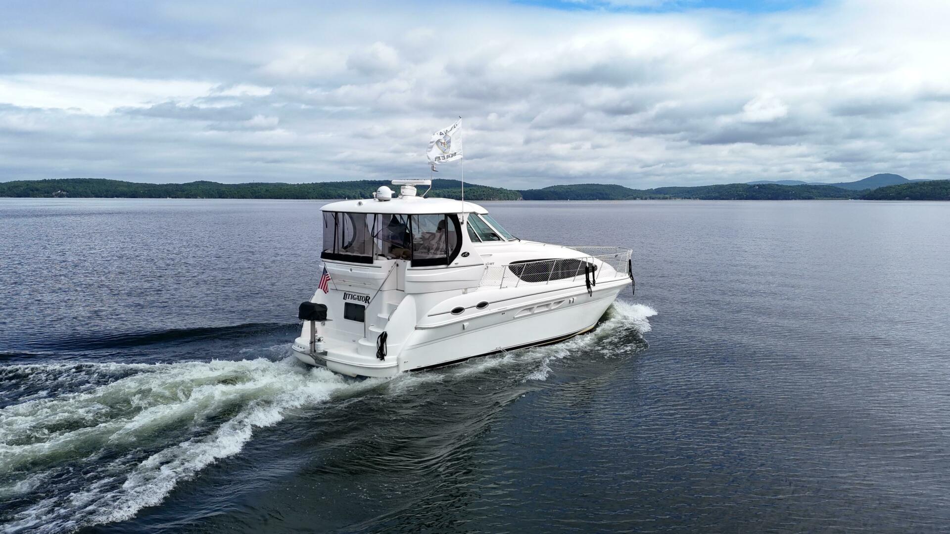 Slide: The Image of Sea Ray 390 Motor Yacht 2003 - 4505761