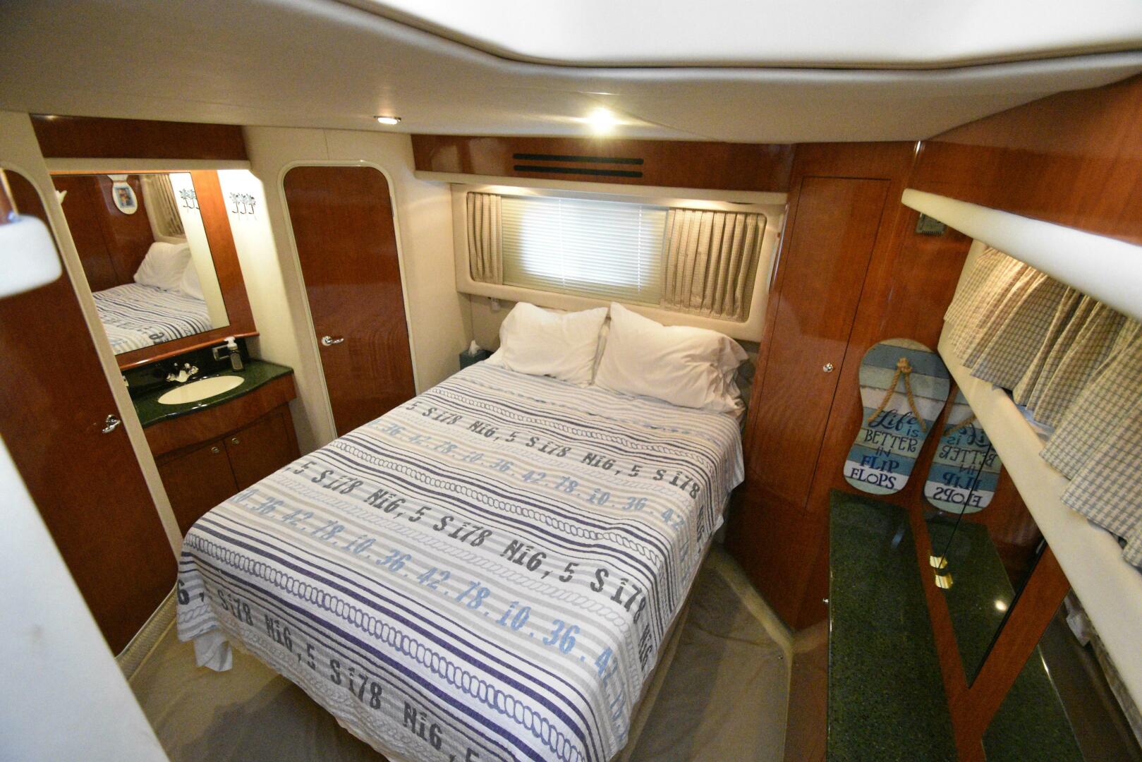 Slide: The Image of Sea Ray 390 Motor Yacht 2003 - 4505771