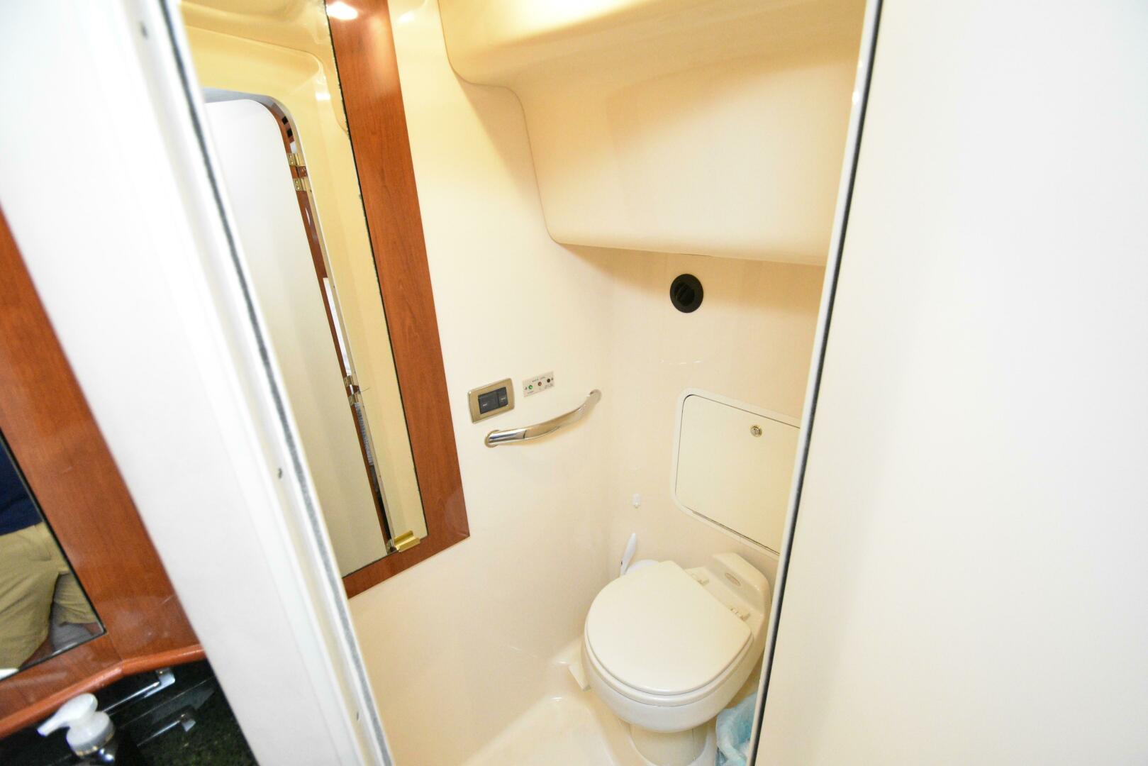 Slide: The Image of Sea Ray 390 Motor Yacht 2003 - 4505774