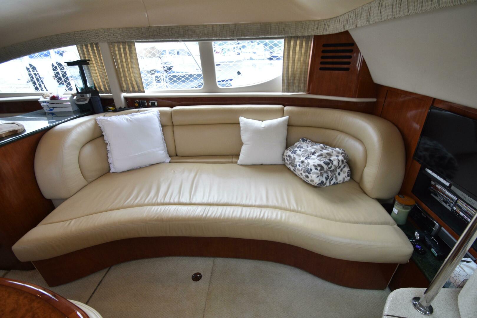 Slide: The Image of Sea Ray 390 Motor Yacht 2003 - 4505786