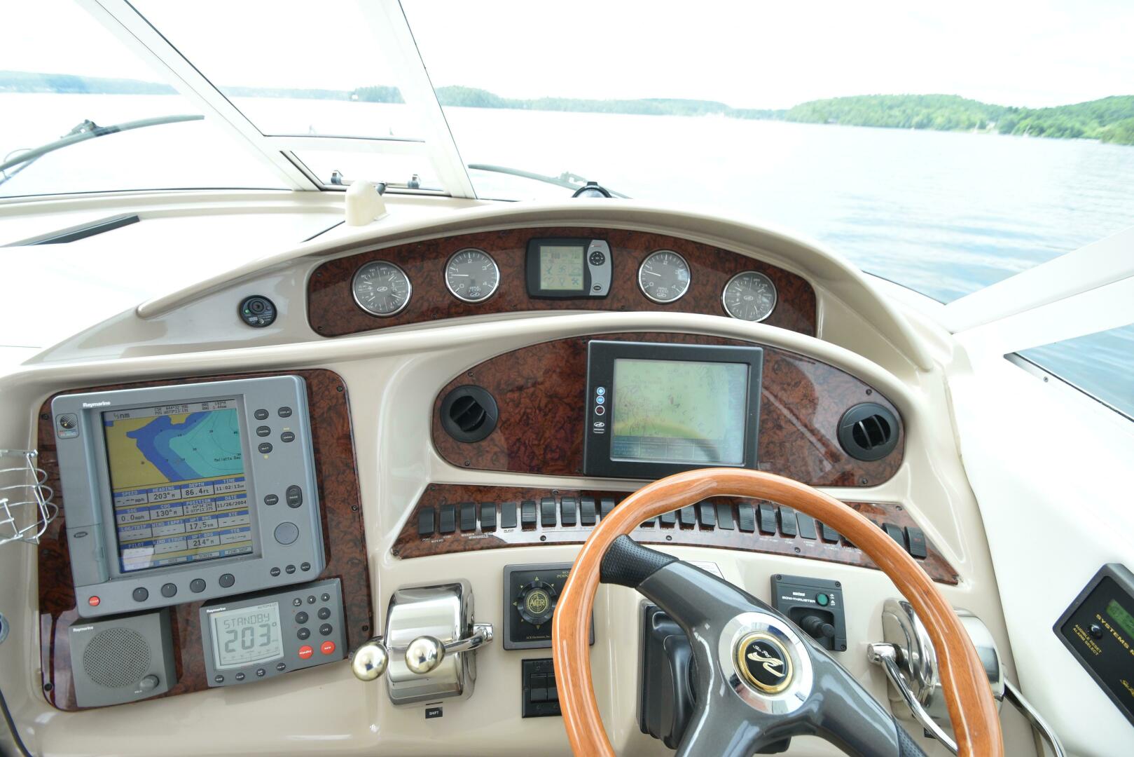 Slide: The Image of Sea Ray 390 Motor Yacht 2003 - 4505789