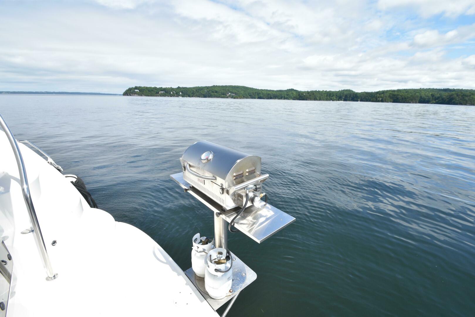 Slide: The Image of Sea Ray 390 Motor Yacht 2003 - 4505804