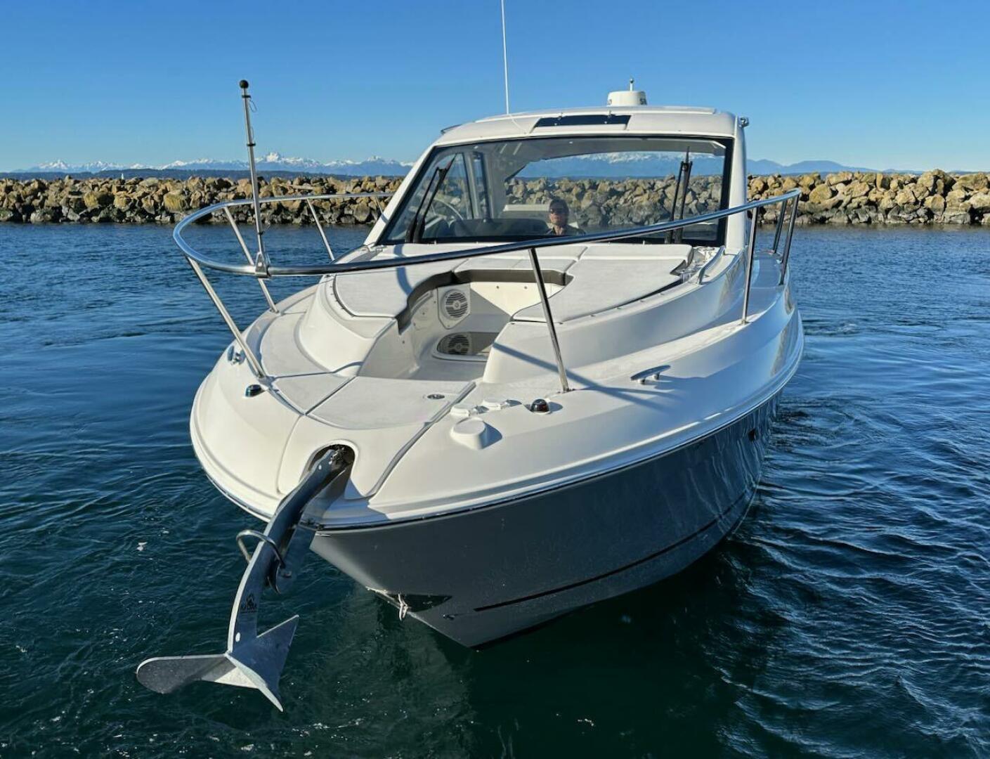 Slide: The Image of Sea Ray Sundancer 350 Coupe 2018 - 4972901