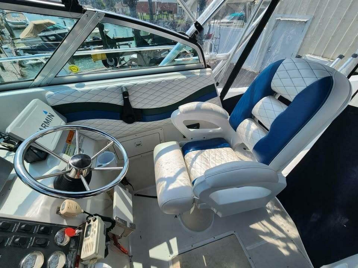 Slide: The Image of Seaswirl Striper Striper 2600 WA 2000 - 5121856