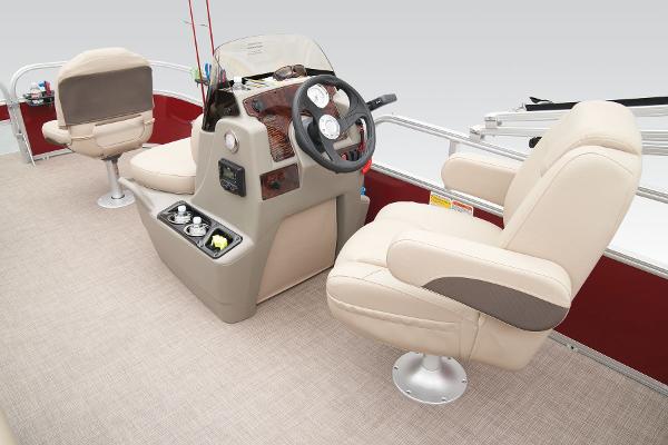 Slide: The Image of Manufacturer Provided Image: Sun Tracker Bass Buggy 16 XL Select - 31