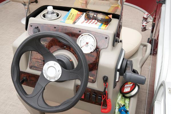 Slide: The Image of Manufacturer Provided Image: Sun Tracker Bass Buggy 16 XL Select - 37