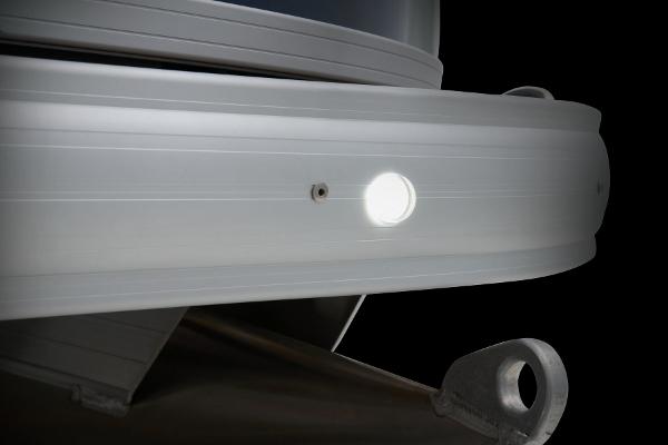 Slide: The Image of Sun Tracker Fishin' Barge 20 DLX - 37