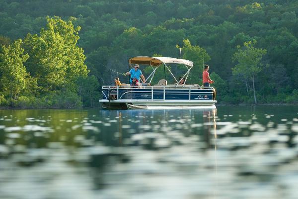 Slide: The Image of Sun Tracker Fishin' Barge 20 DLX 2024 - 45