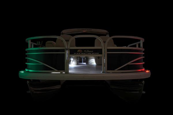 Slide: The Image of Sun Tracker Fishin' Barge 22 DLX 2023 - 49