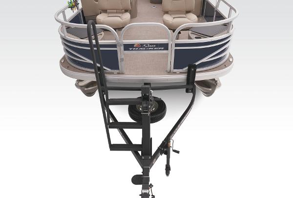 Slide: The Image of Sun Tracker Fishin' Barge 22 DLX 2023 - 8