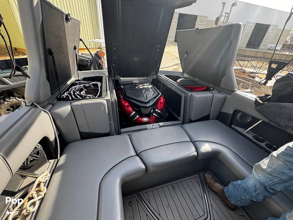 Slide: The Image of Super Air Nautique 210 2016 - 14995484