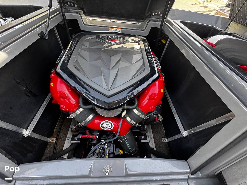 Slide: The Image of Super Air Nautique 210 2016 - 14995495