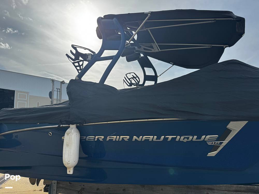 Slide: The Image of Super Air Nautique 210 2016 - 14996817