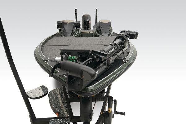 Slide: The Image of Triton 20XP Patriot 2025 - 12