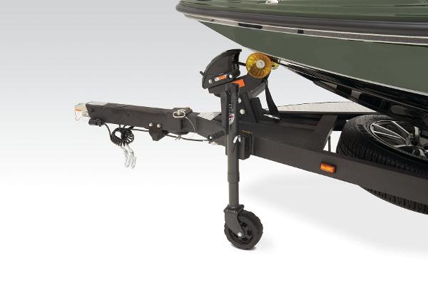 Slide: The Image of Triton 20XP Patriot 2025 - 15