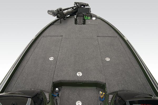 Slide: The Image of Triton 20XP Patriot 2025 - 25
