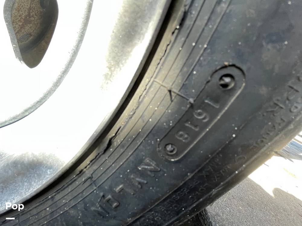 Slide: The Image of Tire Date Code - 13354444