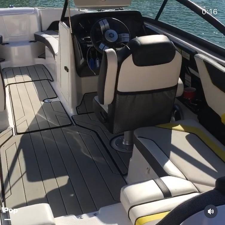 Slide: The Image of Yamaha 212x 2020 - 14157007